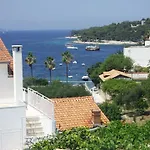 Triple Hvar 141a 3* Hvar Town
