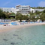 Triple Hvar 141a 3* هفار