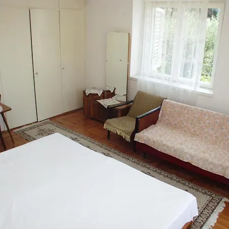 Triple Hvar 141a Affittacamere 3*