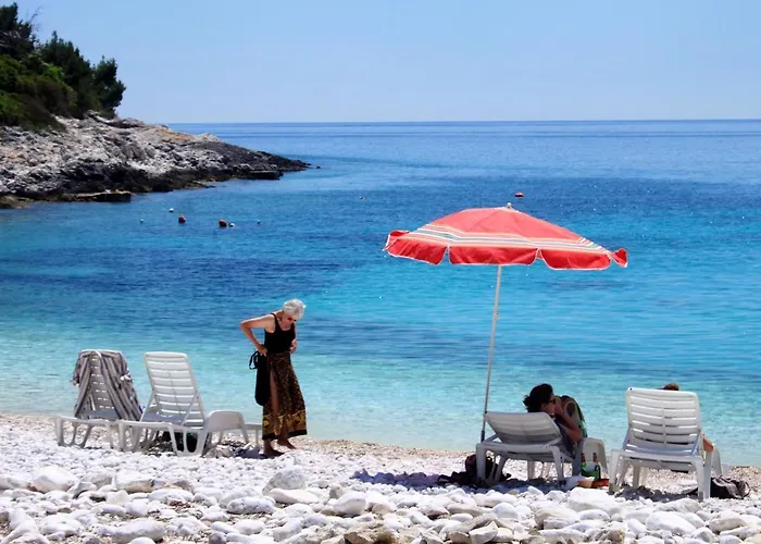 Triple Hvar 141a Guest house