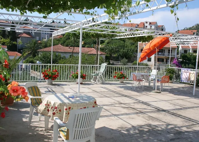 Triple Hvar 141a بيت ضيافة